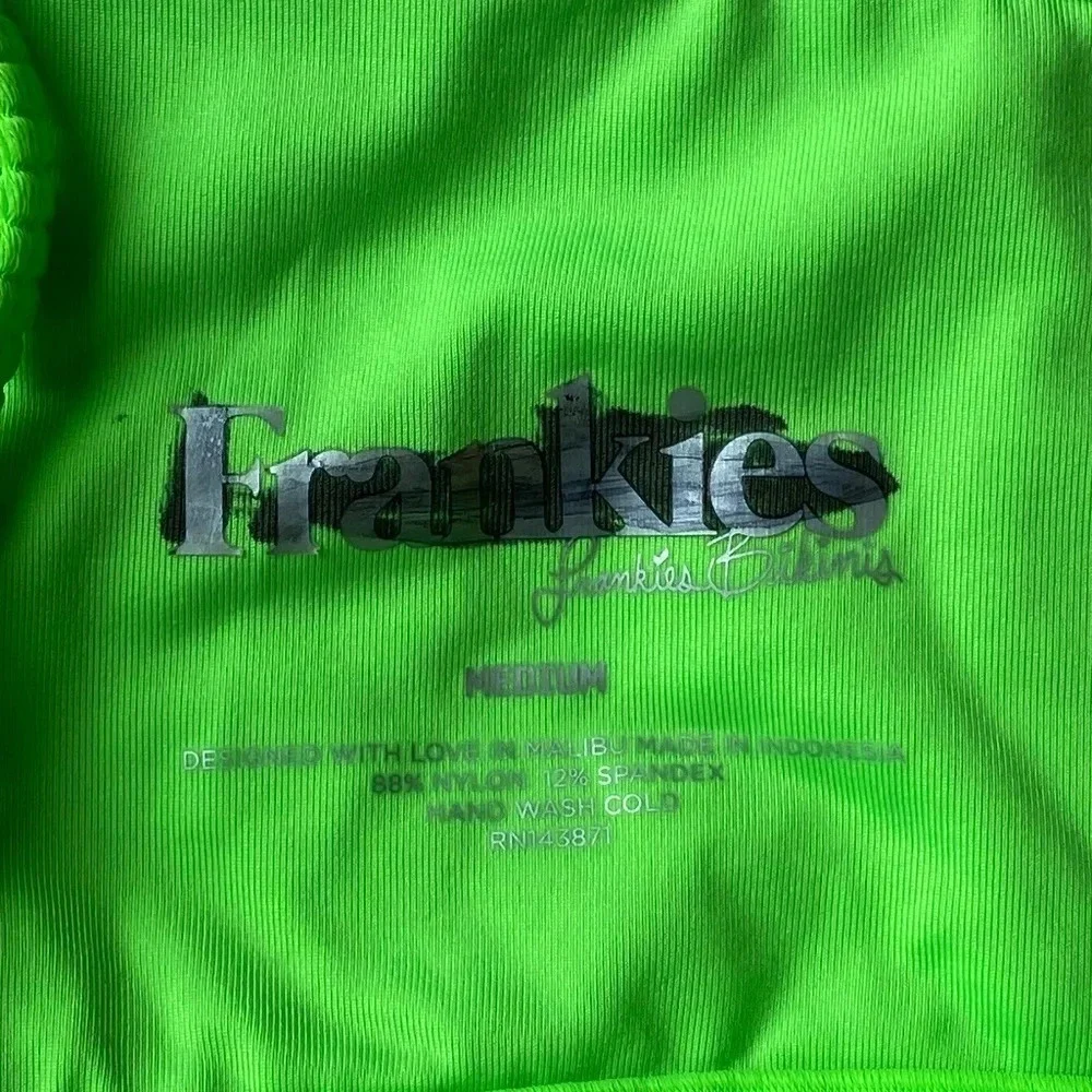 New! Frankies Bikinis neon green ribbed bikini top 19379